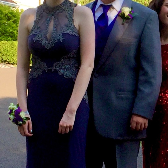 PROM DRESS!! ONLY WORN ONCE!! - Picture 2 of 8